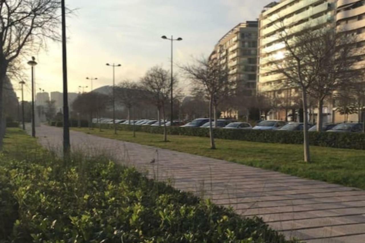 Loft En La Ciudad De Las Ciencias Y Cerca De La Playa Valencia Luaran gambar