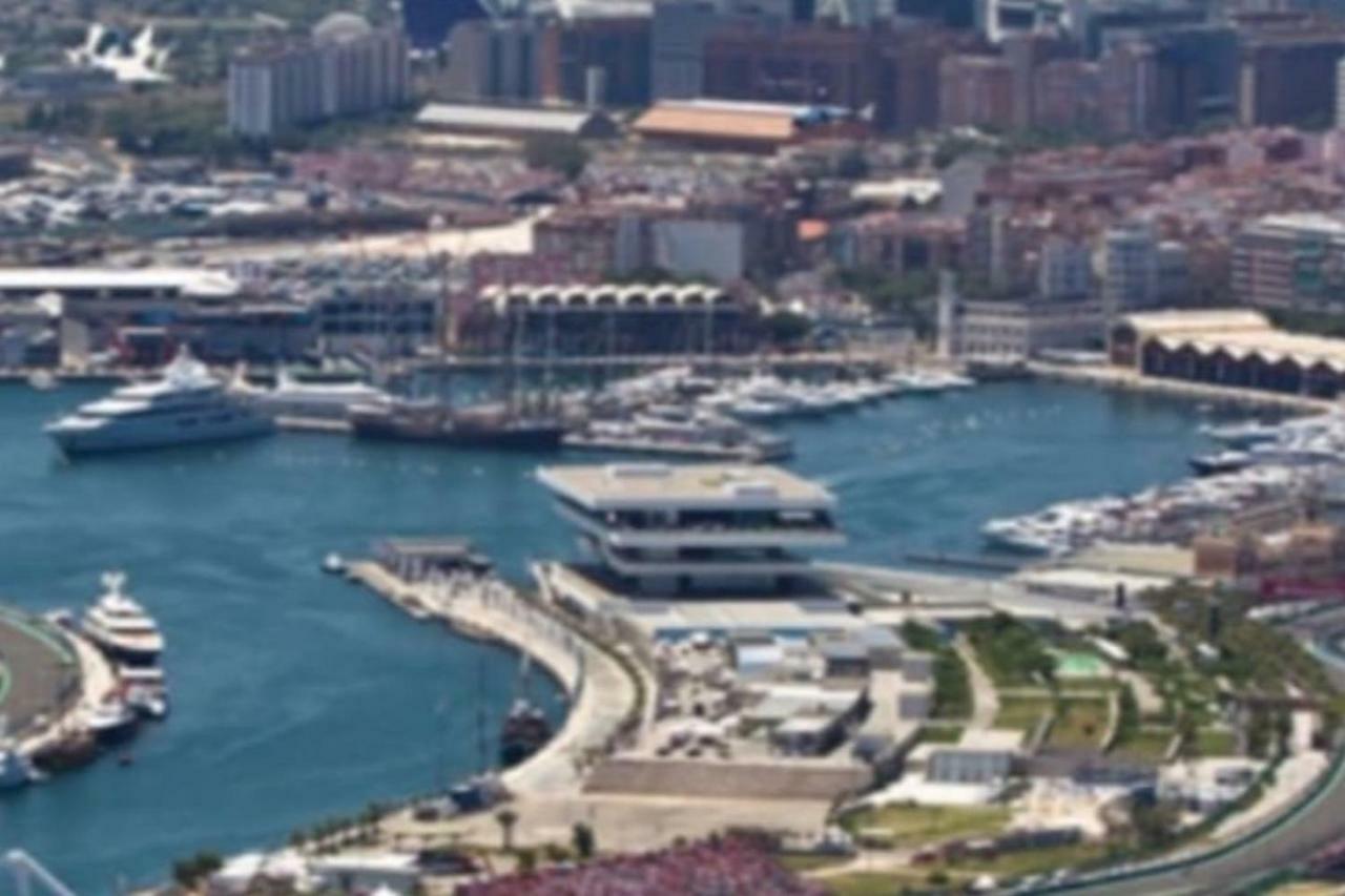 Loft En La Ciudad De Las Ciencias Y Cerca De La Playa Valencia Luaran gambar